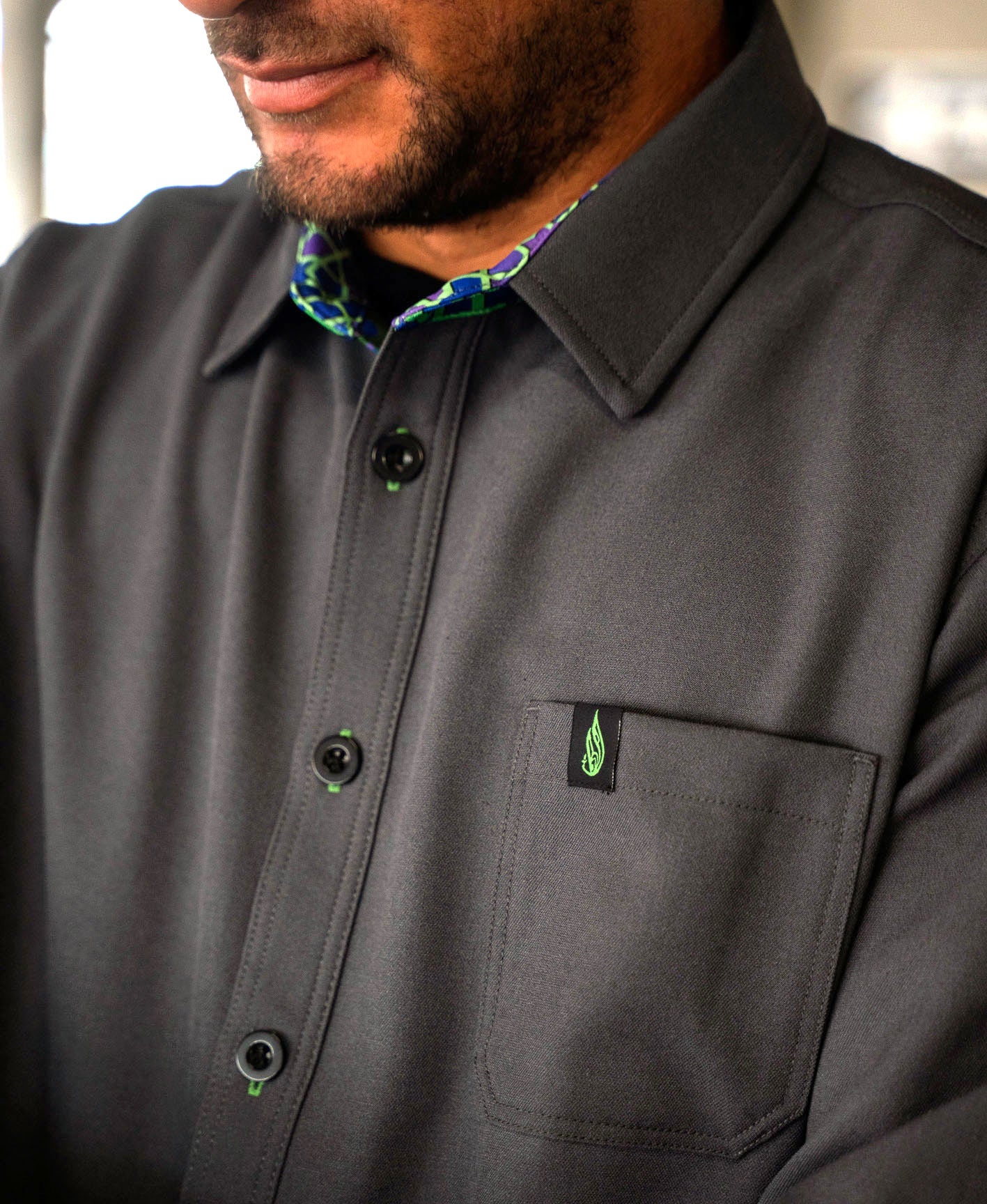 Mysterio Lined Button Down Shirt by Threyda