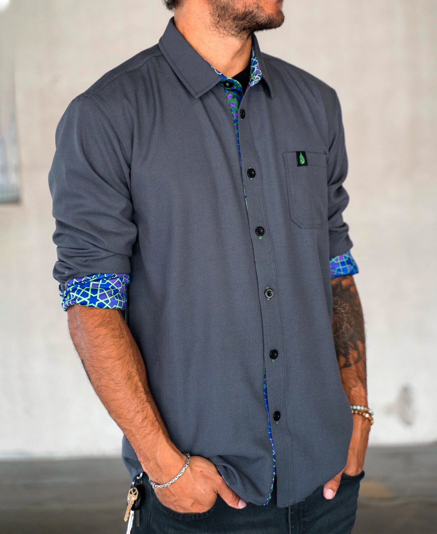 Mysterio Lined Button Down Shirt by Threyda