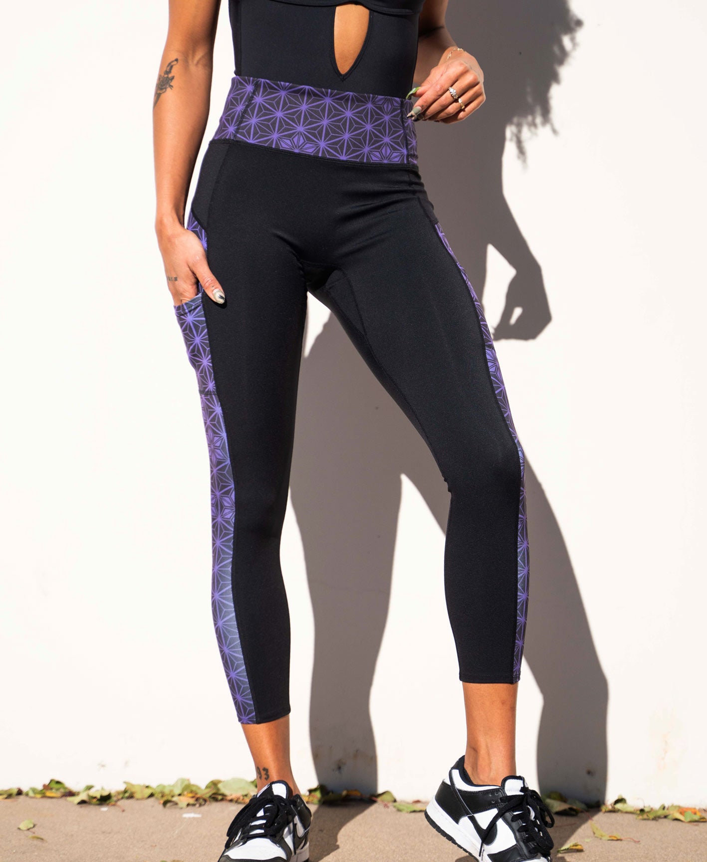 Royal Lattice Leggings by Threyda