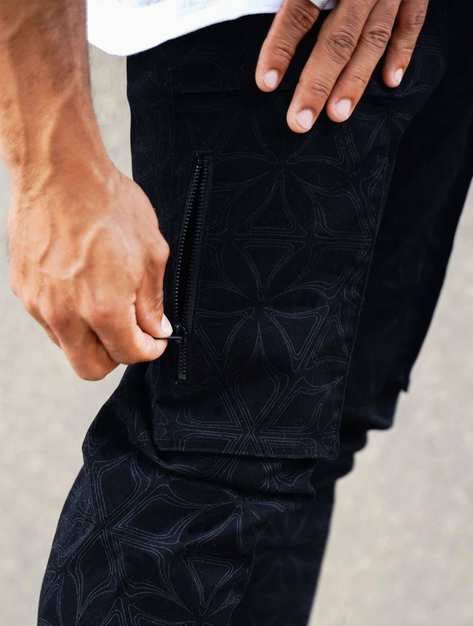 Temple Cargo Joggers by Threyda