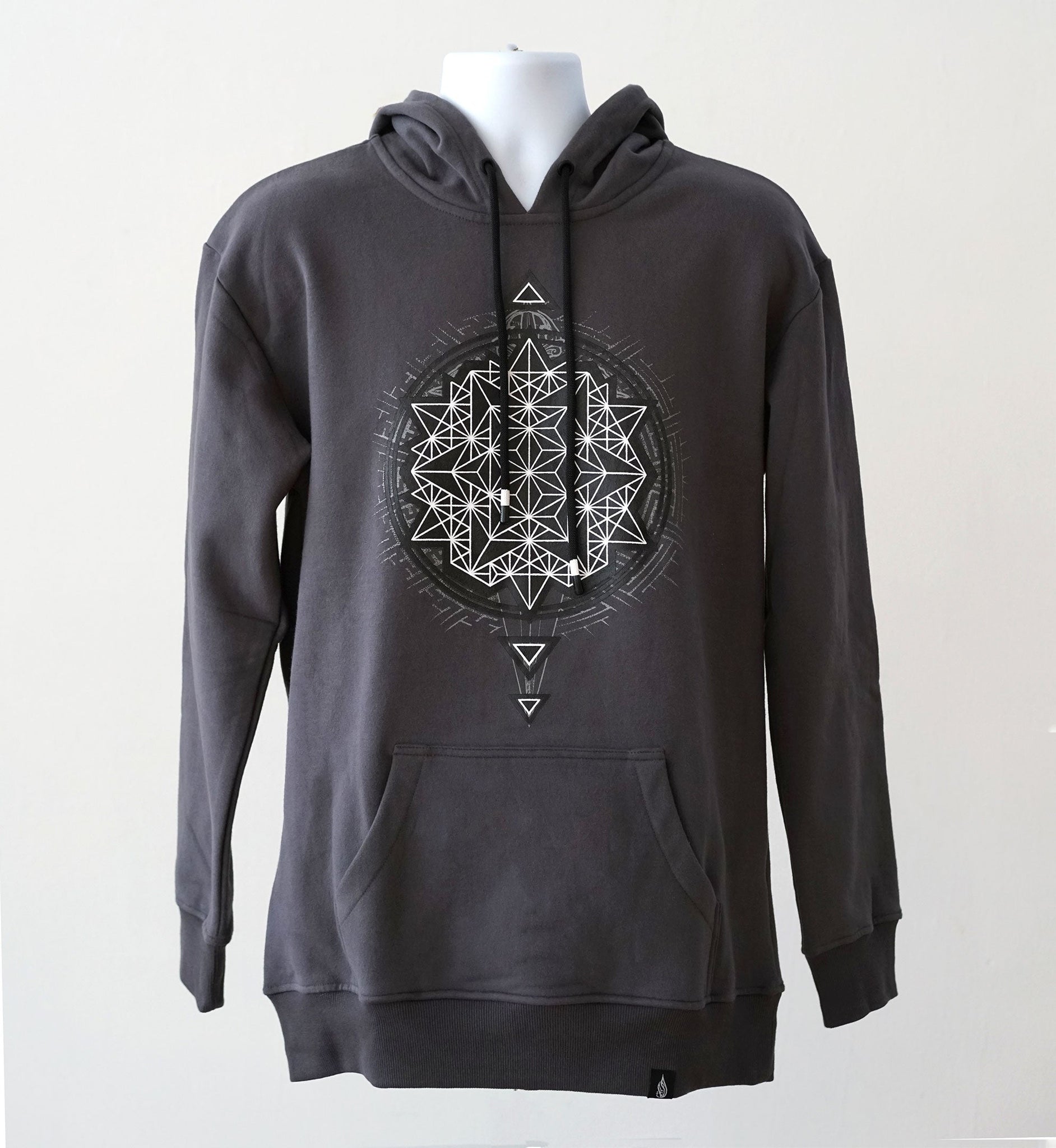 Triangulate Fleece-lined Pullover Hoodie by Threyda