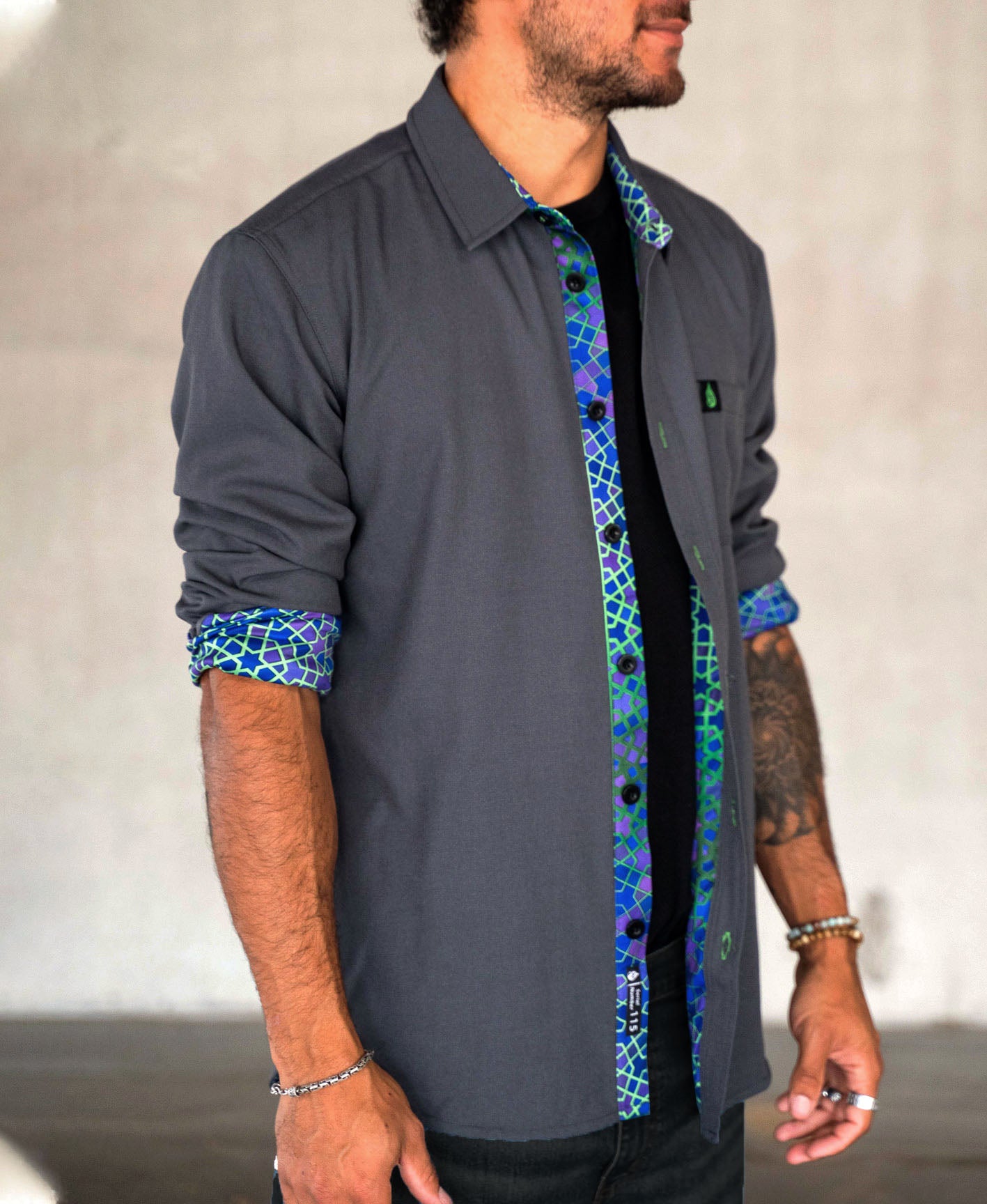 Mysterio Lined Button Down Shirt by Threyda